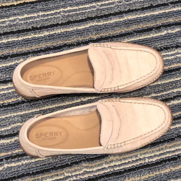 Women’s SPERRY Seaport Loafer- Light Pink - Picture 1 of 4